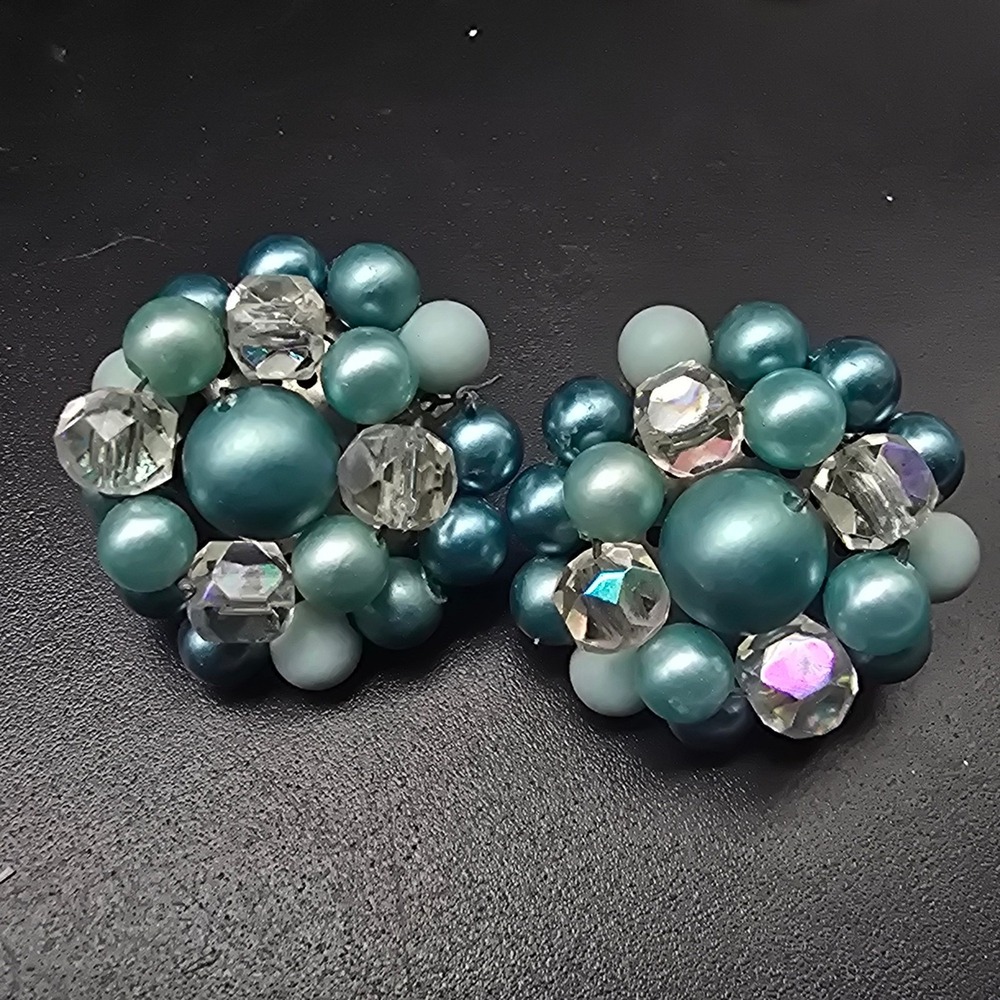 Blue Beaded Cluster Earrings Clip On Japan Vintage Costume Jewelry